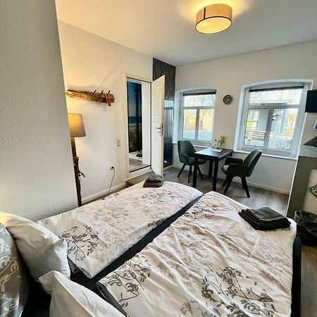 Hof Steinhuetten Tiny Rooms Westerhever Exterior photo